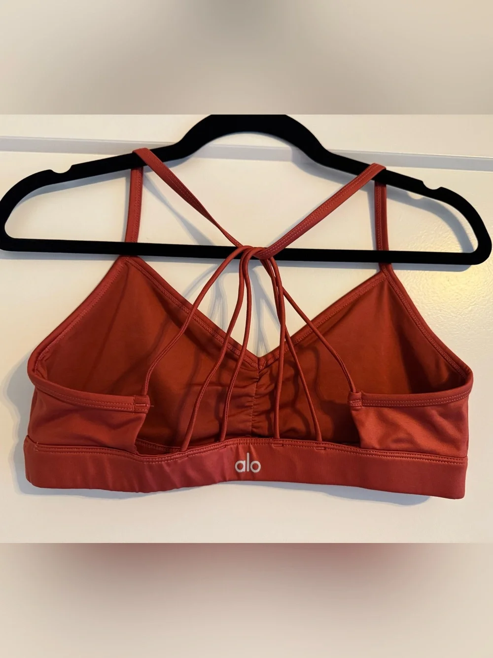 EUC! ALO Yoga Rust Red Strappy V-Neck Sports Bra, Size L